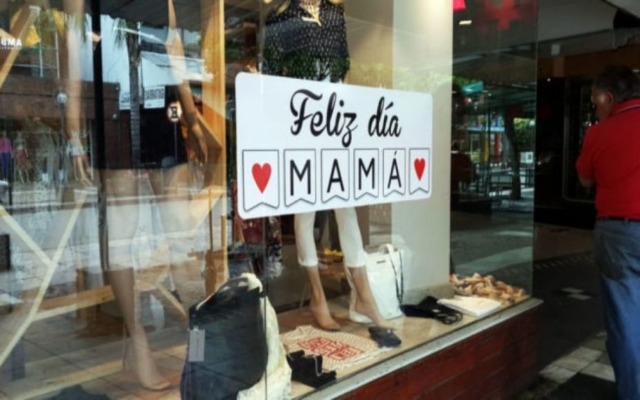 Por festejos de 10 de mayo, comercios de Puebla estiman derrama de mil 300 MDP