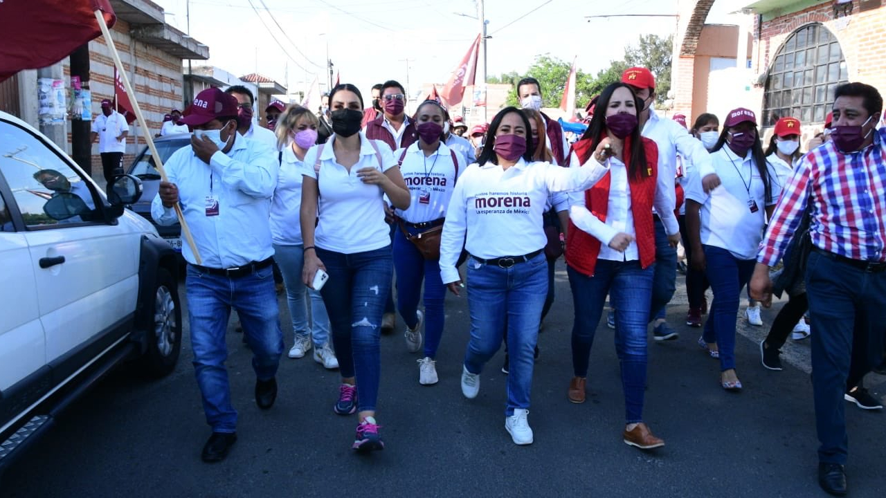 Lupita Daniel Candidata de Morena por la Alcaldía de Cuautlancingo, dice comprometerse en mejorar la calidad de vida de los ciudadanos.