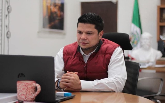 Niega Biestro estar detrás de ataques contra Claudia Rivera: "La campaña de desprestigio la iniciaste tú con tu gobierno"