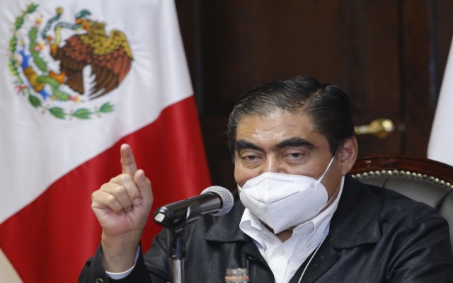 Pide Barbosa a vendedores ambulantes no involucrarse en el próximo proceso electoral