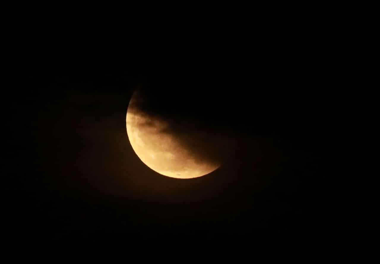 2021 05 26t124117z 1723033083 rc2onn9t6r0d rtrmadp 3 supermoon eclipse thailand