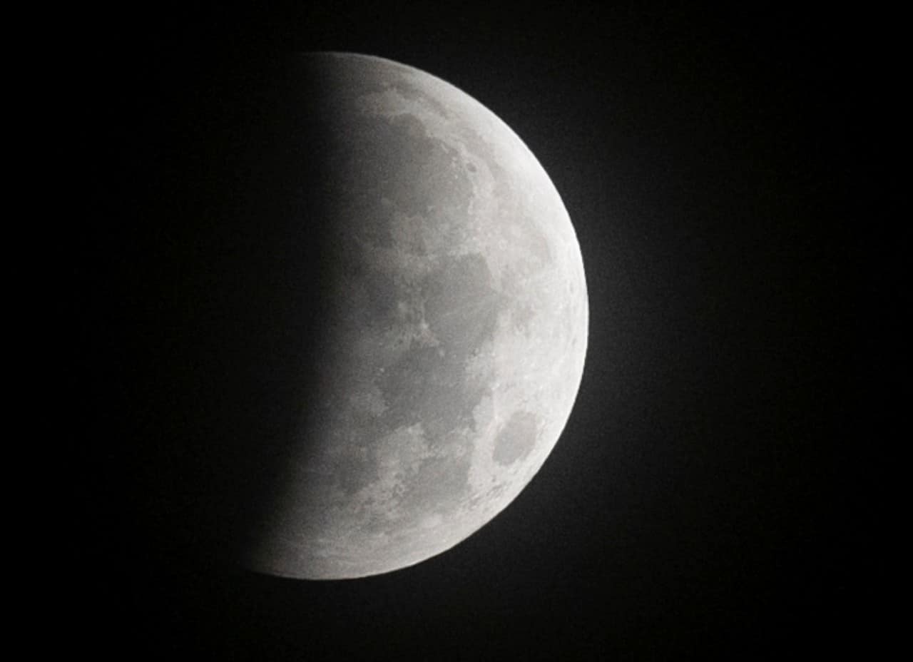 2021 05 26t143706z 421341693 rc2nnn9cvvp6 rtrmadp 3 supermoon eclipse mexico
