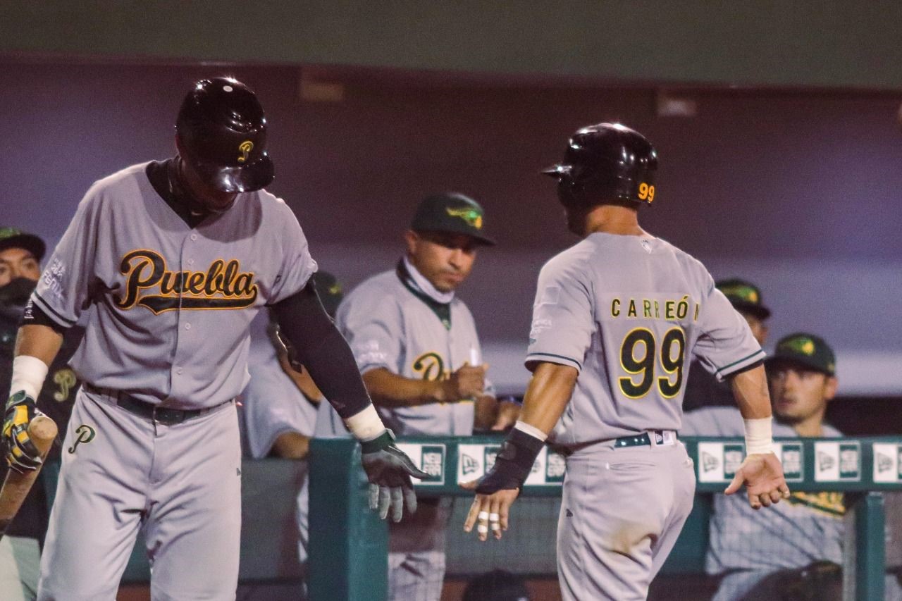 Pericos empató la serie ante Veracruz a base de jonronazos