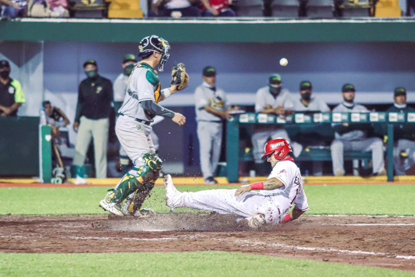 Veracruz dobló a Pericos en el tercero de la serie 