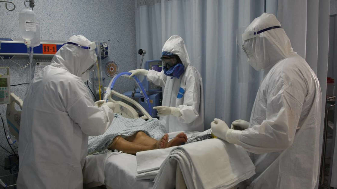 Fallecen 19 por covid; tres ya tenían la vacuna