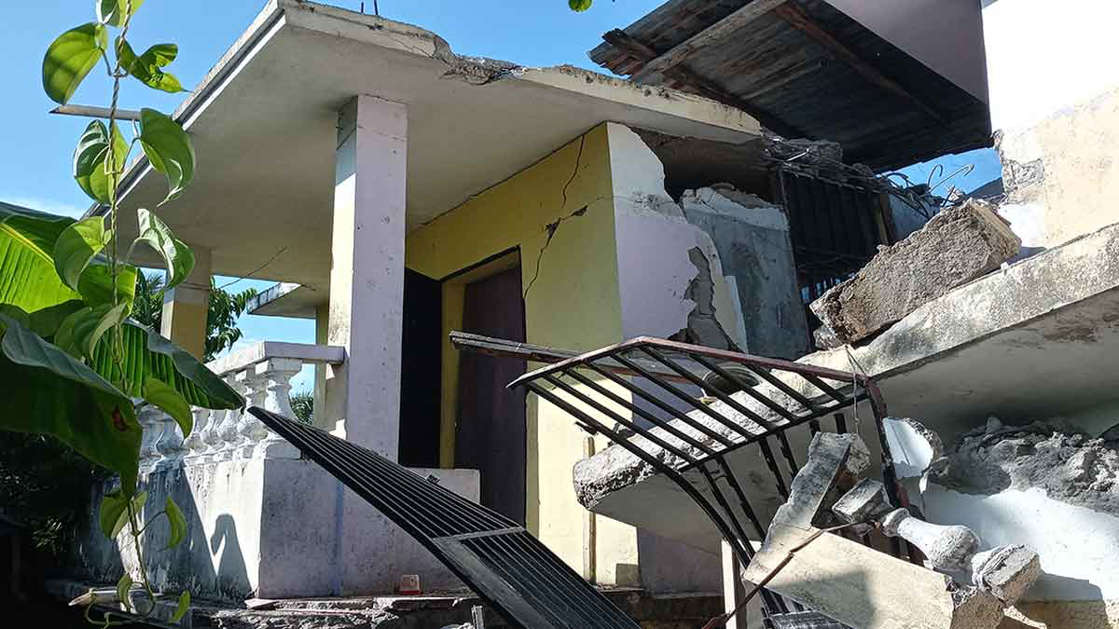 Aumenta cifra a 297 de muertos tras sismo de Haití