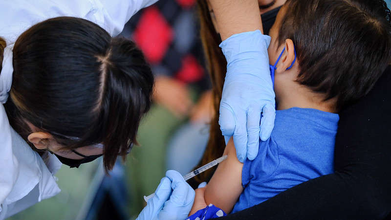 Promueven amparos para que 200 niños reciban la vacuna anticovid en Oaxaca