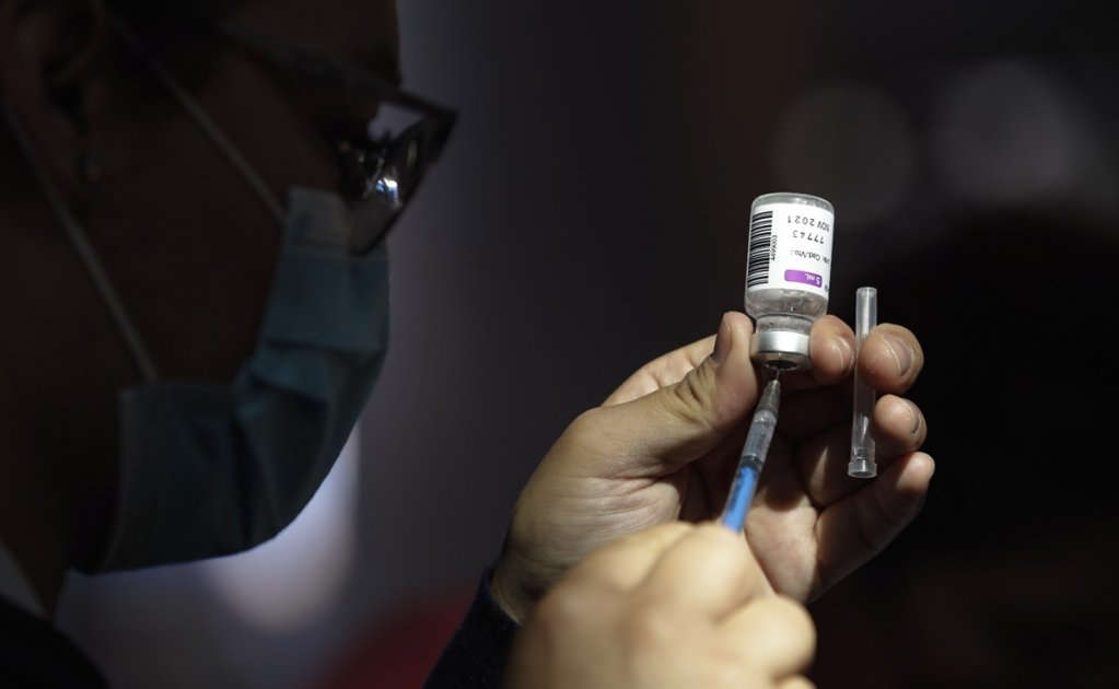 Desmienten que vacunas Pfizer y Moderna generen coágulos en la sangre