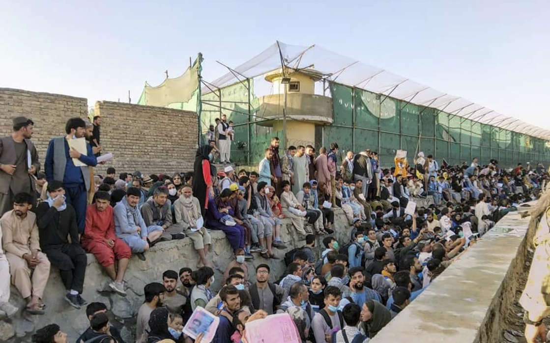 Reportan explosión en el aeropuerto de Kabul en Afganistán