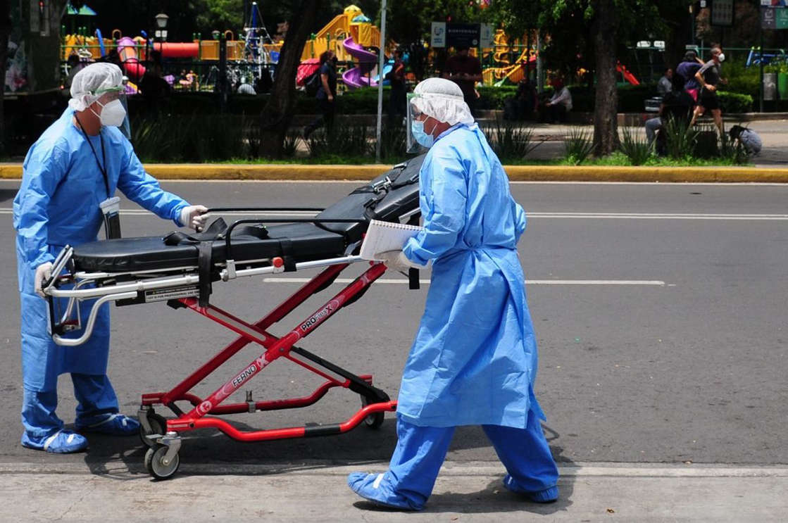 México lleva 3 semanas consecutivas con disminución de casos de covid-19: López-Gatell