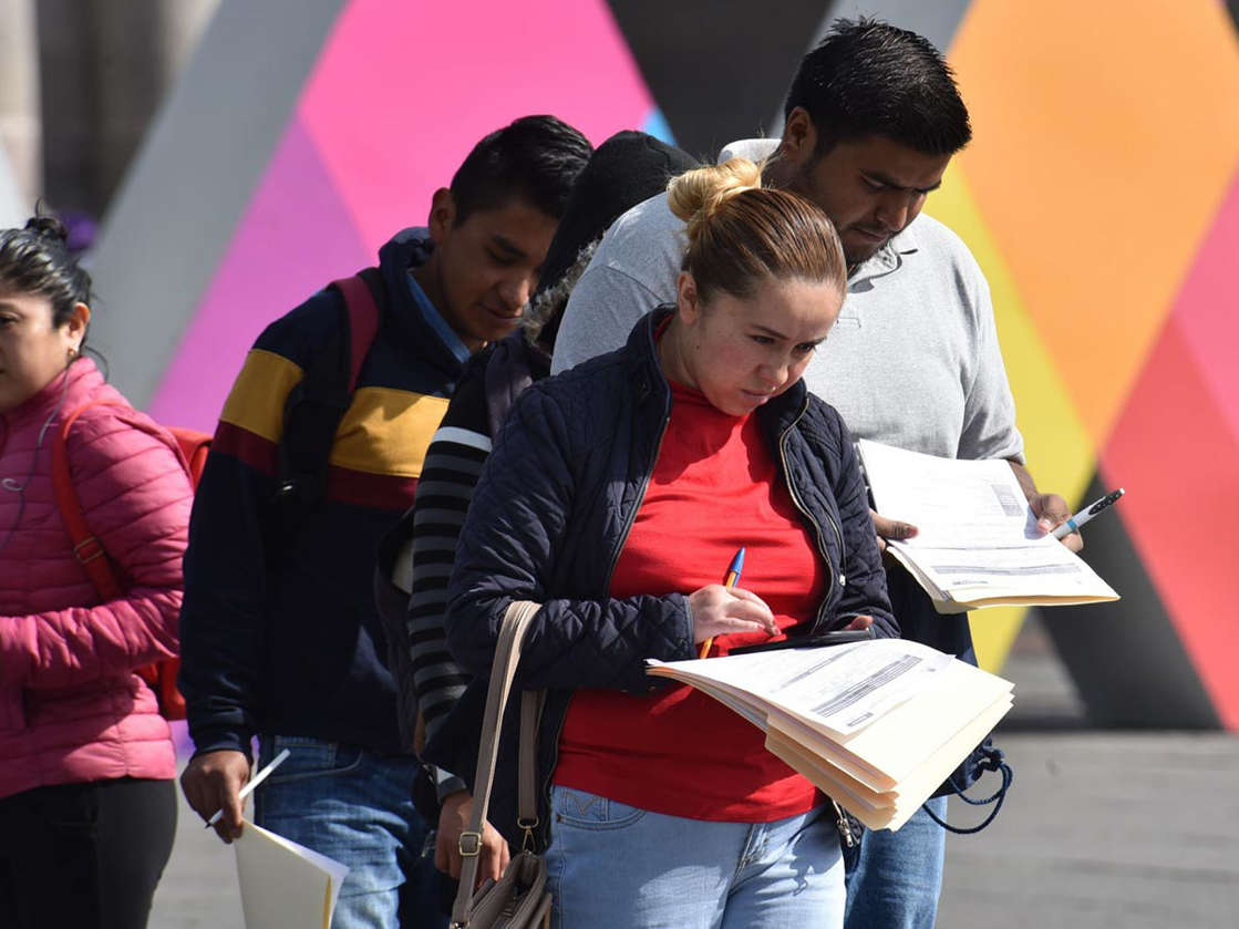 Mayoría de jóvenes tienen trabajos precarios y sin prestaciones: SERAJ