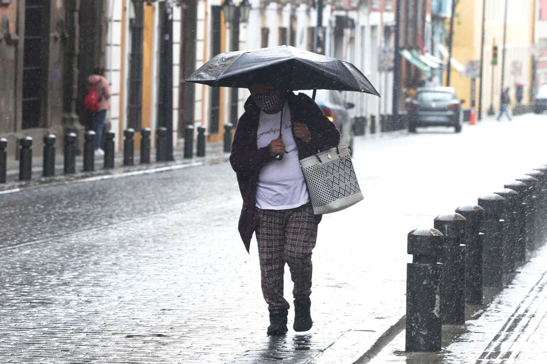 Puebla habilita albergues tras presencia del huracán Grace