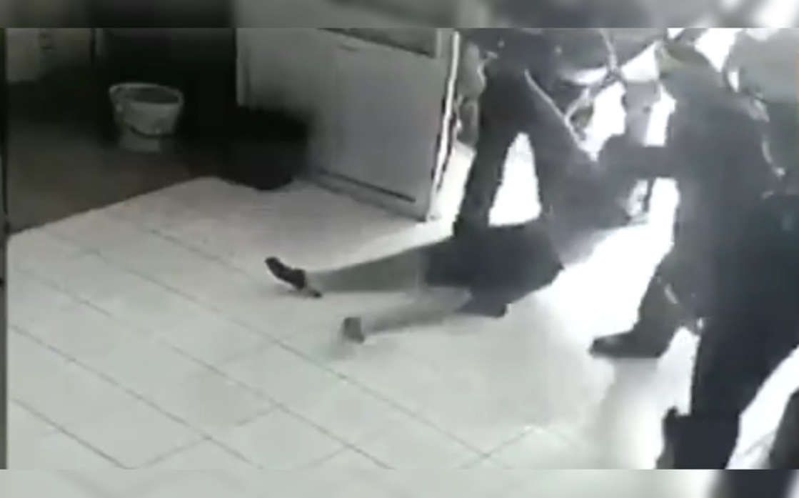 Videos de la detención del joven asesinado en Mérida contradicen el caso
