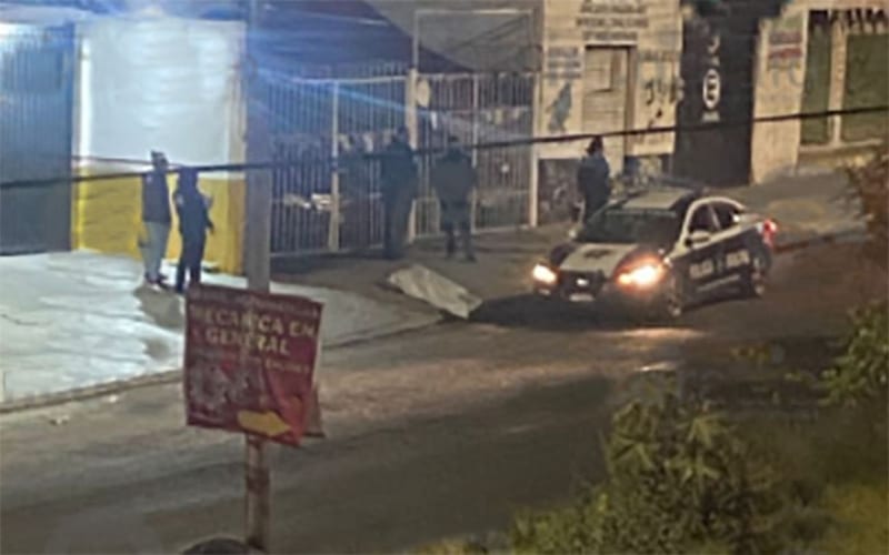 Vecinos hallan cadáver frente a la Iglesia de San Judas Tadeo en la ciudad de Puebla