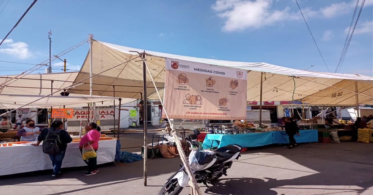 Transparentan en Chiautempan cuota de tianguis de temporada de Día de Muertos