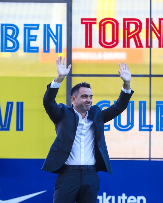 Xavi promete regresarle la grandeza al Barcelona  