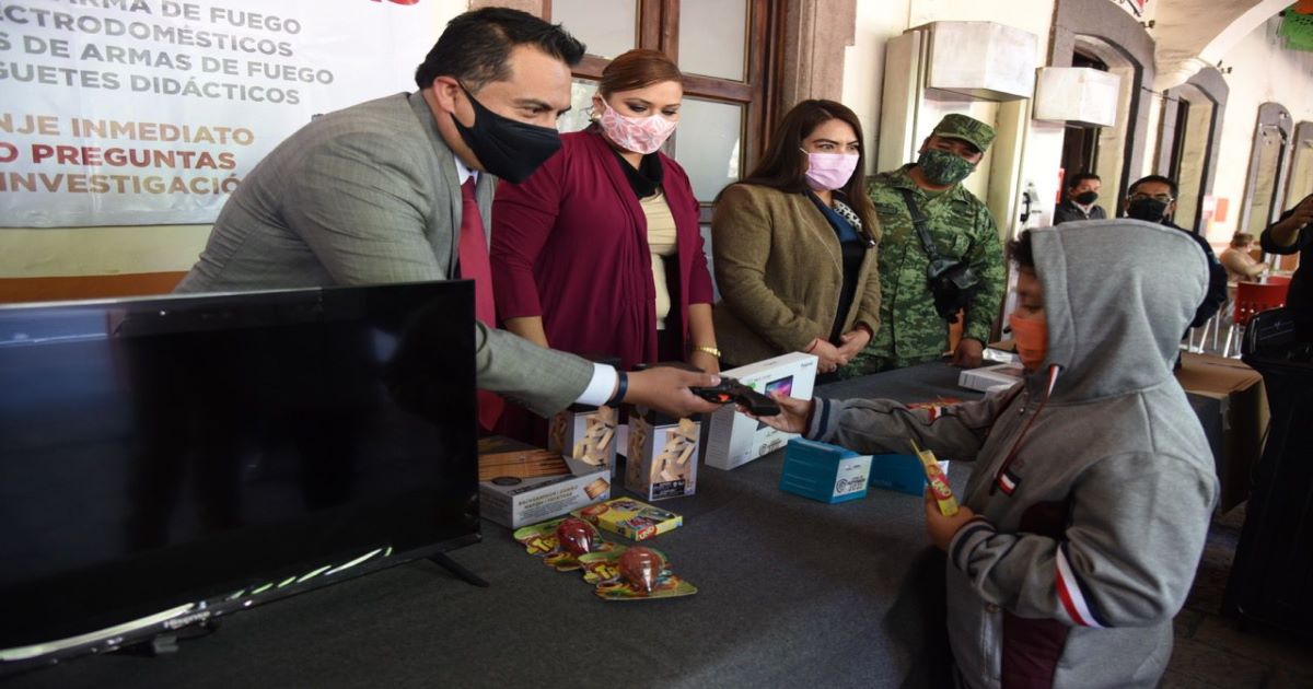 Colabora Tlaxcala Capital en campaña de canje de armas de fuego “Hagamos juntos una nueva historia sin armas”