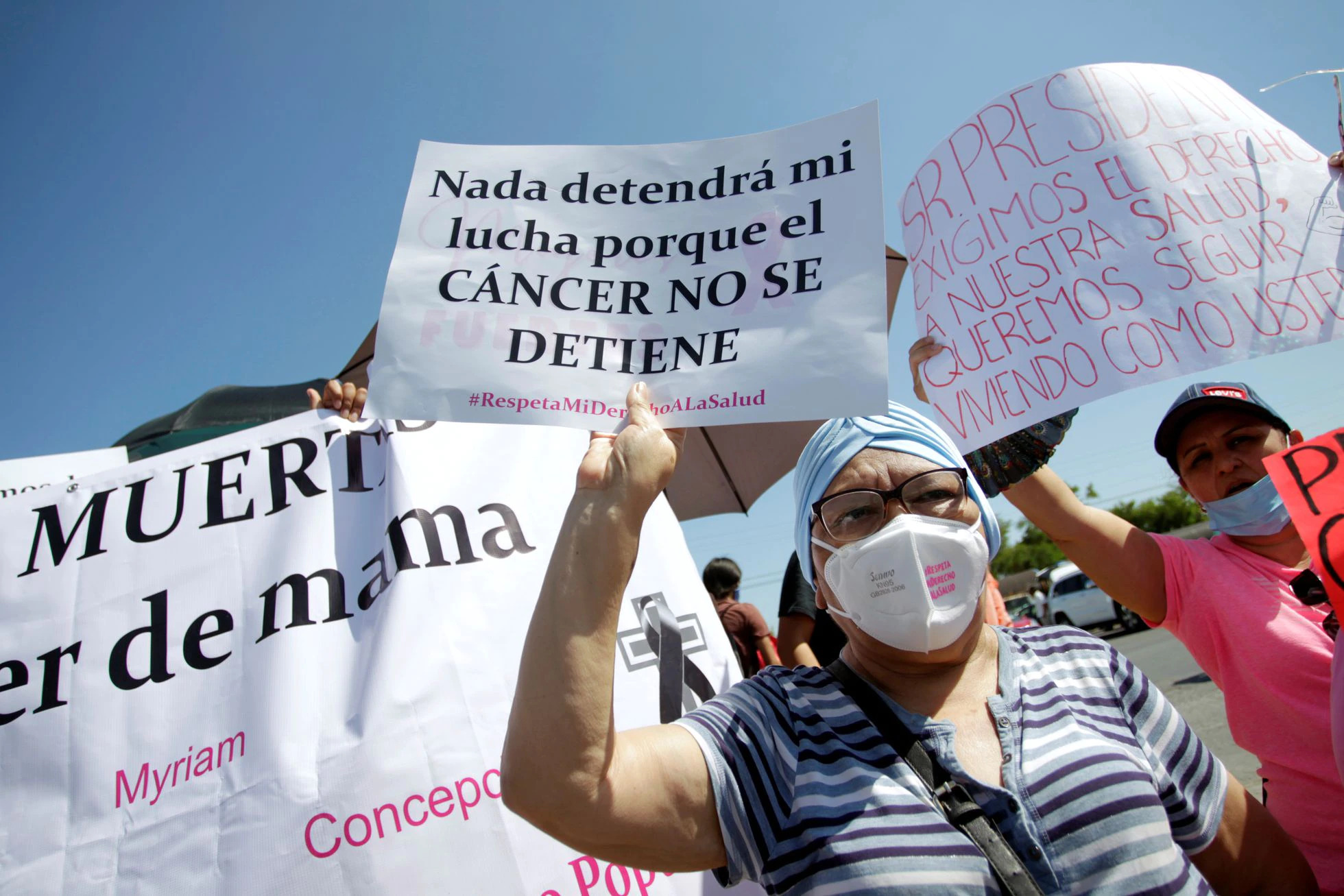 AMLO afirma que medicamentos gratuitos deberían llegar a cada rincón del país ya que el presupuesto es suficiente