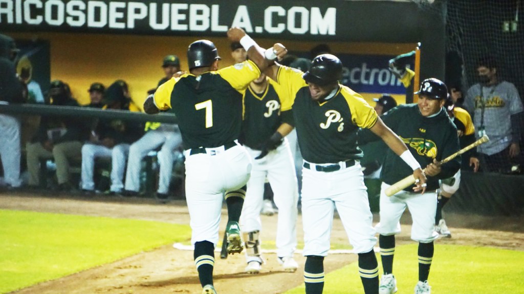 Pericos de Puebla rompió racha de derrotas en la Liga Invernal