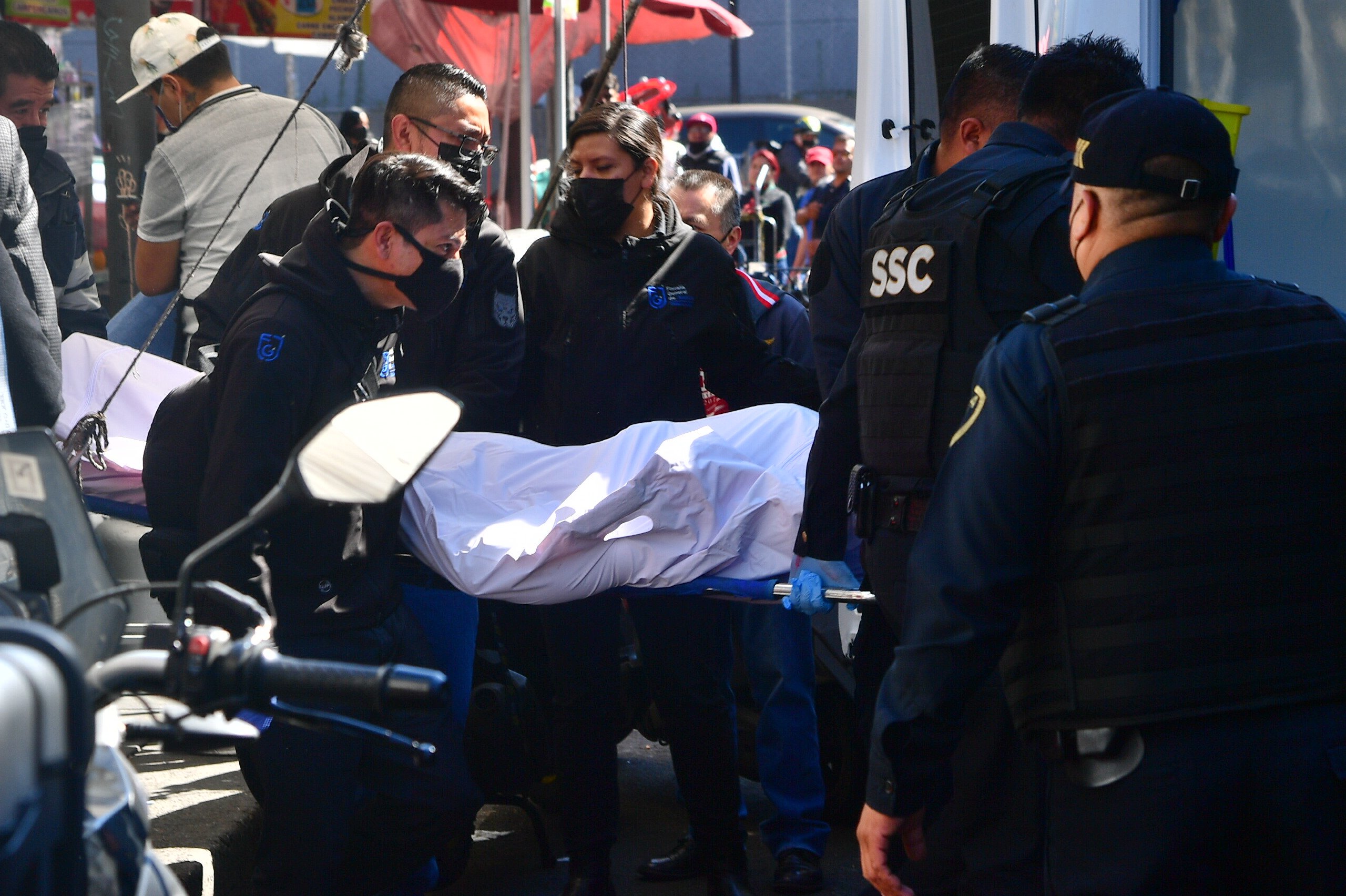 Tras caerle 300 kilos en la cara, muere fisicoculturista en un gimnasio 