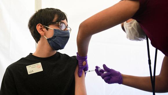 Adolescentes mexicanos de 15 a 17 años serán vacunados, podrán registrarse a partir del 19 de noviembre: Ssa