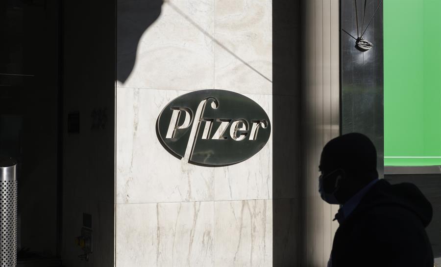 Pfizer autorizará versión genérica de su píldora contra la Covid19 en 95 países