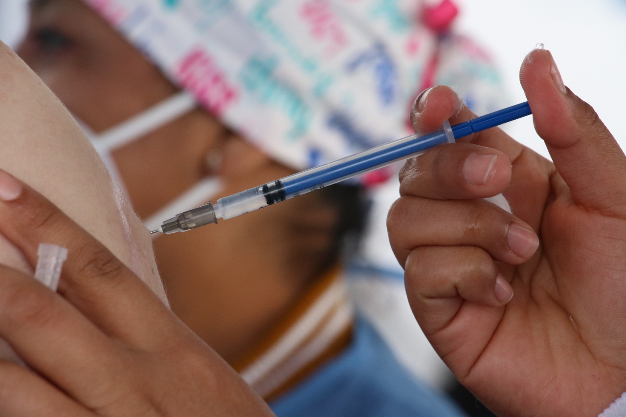 Derechohabientes del ISSSTEP ya pueden acudir a las unidades de medicina familiar para recibir su vacuna contra la influenza