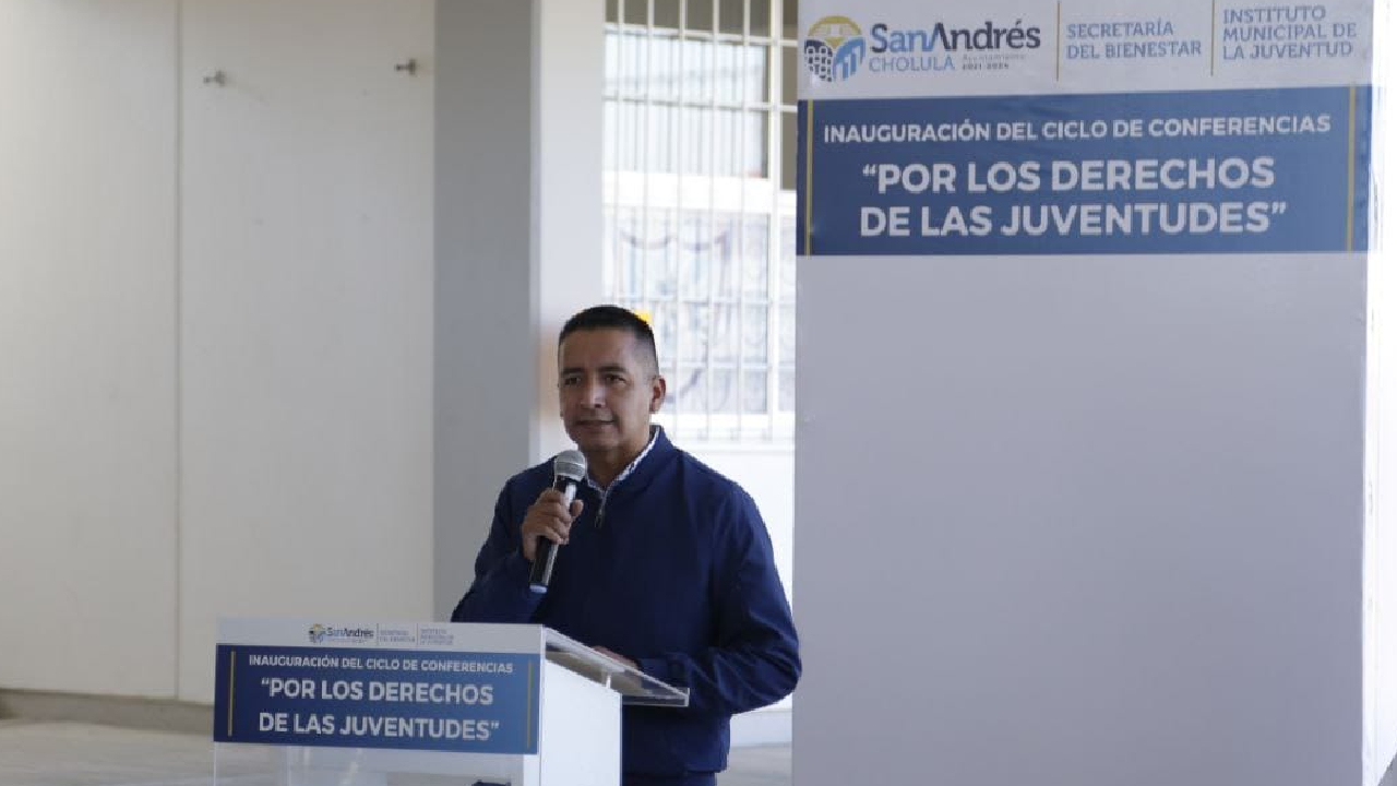 Para Edmundo Tlatehui la educación es el medio más poderoso para combatir la ignorancia y pobreza