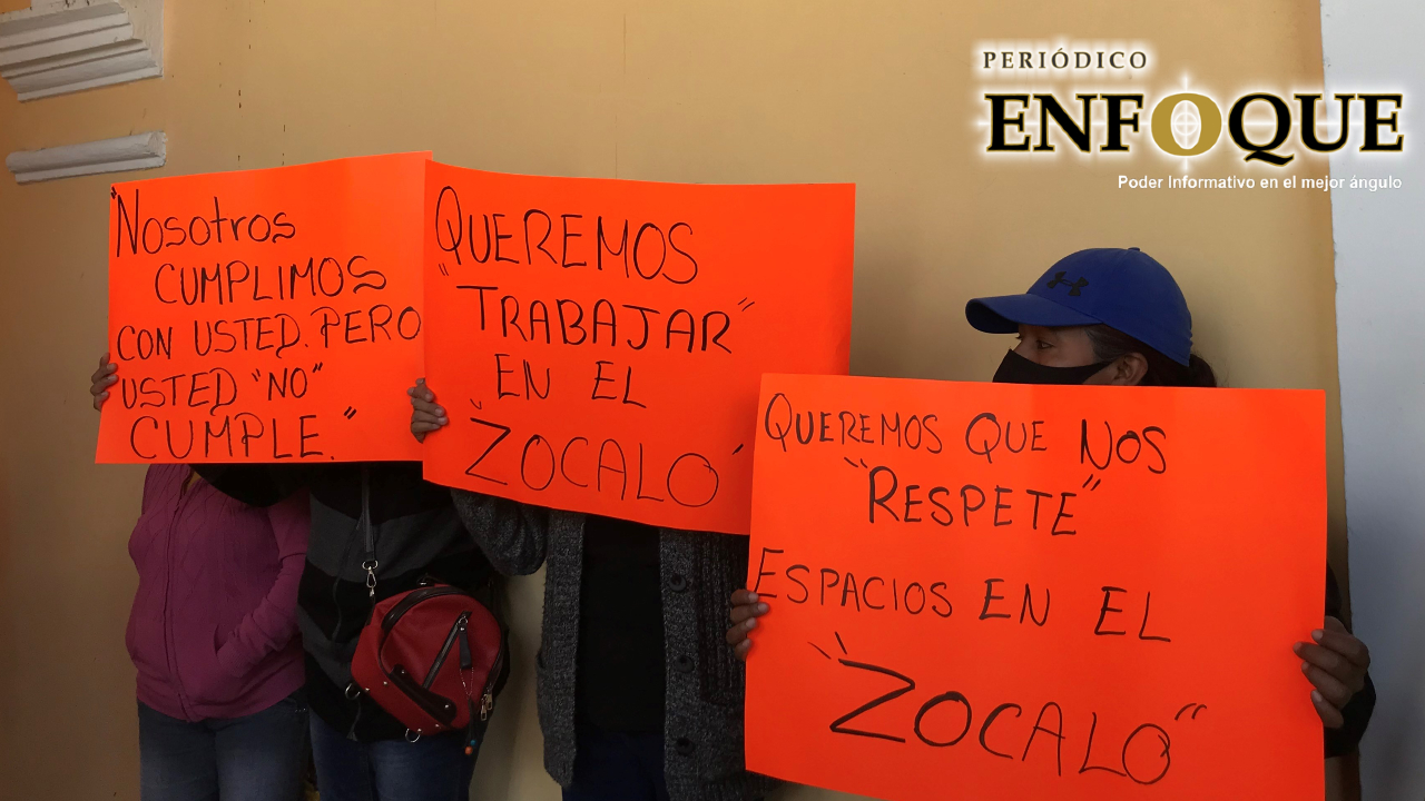Comerciantes se manifestaron afuera de las inmediaciones del Ayuntamiento de San Pedro Cholula