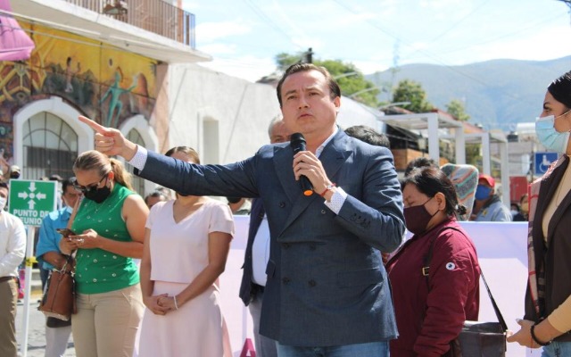 Tras ejecución de ministeriales, edil de Tecamachalco se traslada a Ciudad de México