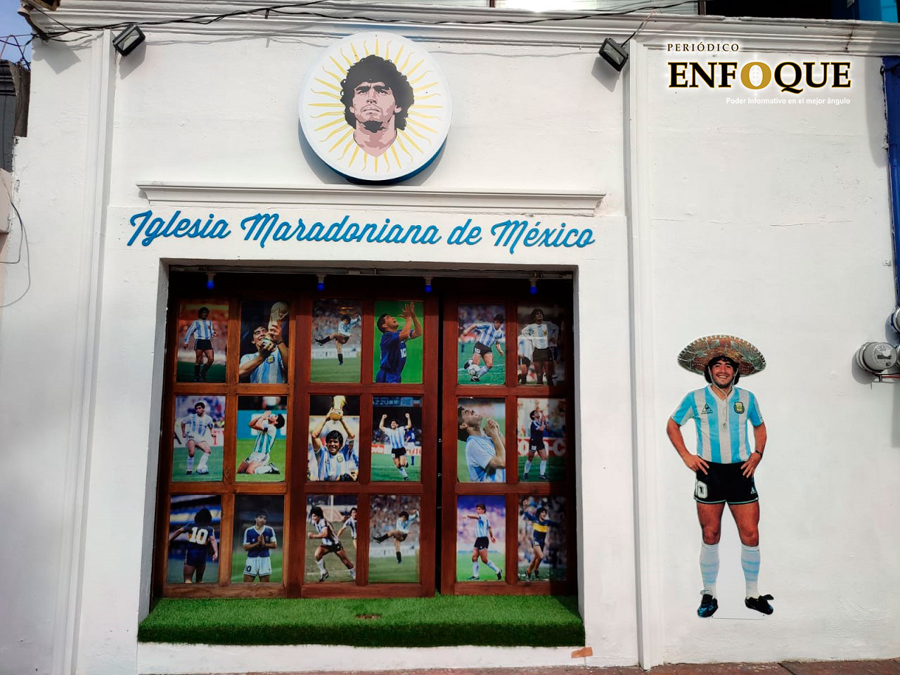 Iglesia Maradoniana de Cholula rinde homenaje a Maradona a un año de su muerte 