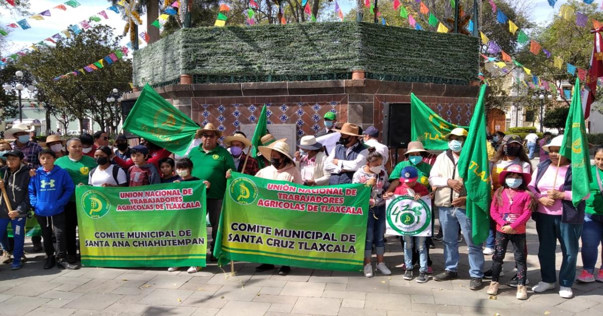 La UNTA marcha por las calles de Tlaxcala para conmemorar el Plan de Ayala