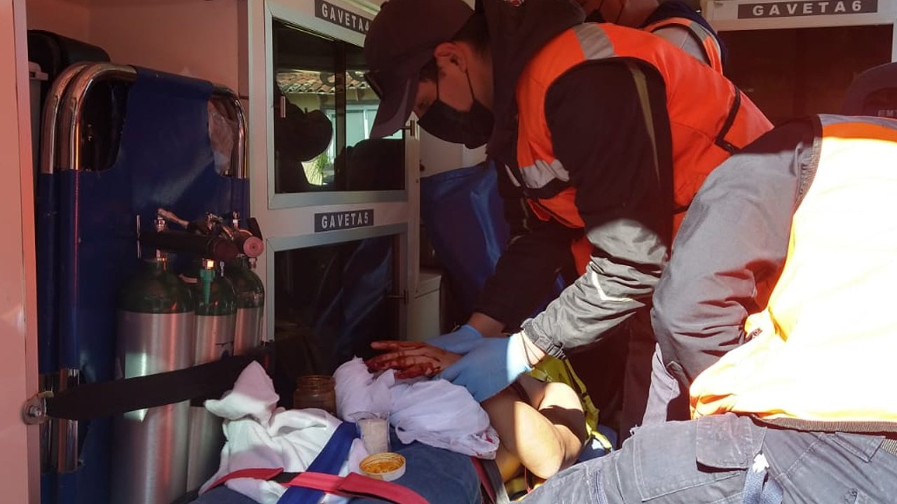 Un trabajador se prensó la mano con una revolvedora en San pedro Cholula