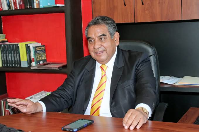 Fallece por Covid-19 secretario de Autorrealización de la UATx