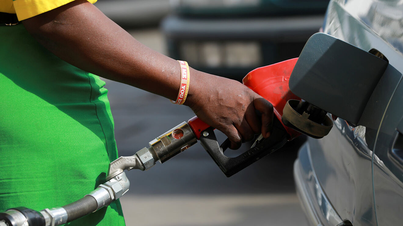 Hacienda Eleva estímulos fiscales para combustibles; casi 1 peso de IEPS en gasolina 'roja'