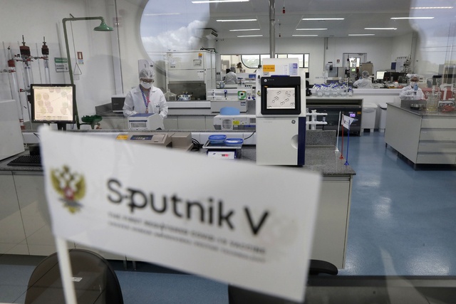 Vacuna de Sputnik V contra la Covid-19 podría ser aprobada por la OMS antes de concluir el año