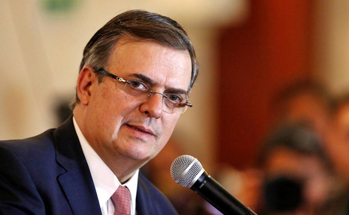 Marcelo Ebrard buscará la presidencia en 2024 con Morena