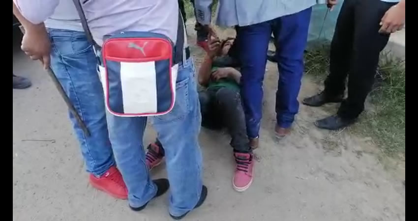 ¡Casi los linchan!; Ladrones son golpeados tras intentar violar a un jovencita en Puebla