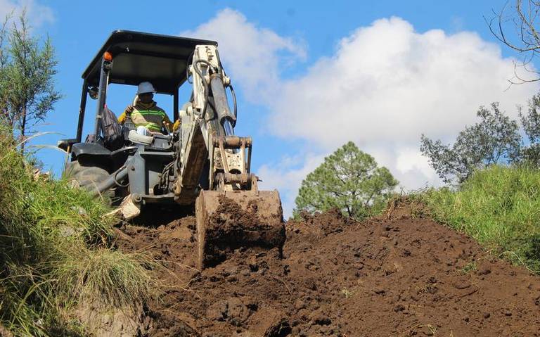 En Tecopilco realizan trabajos de reconstrucción.