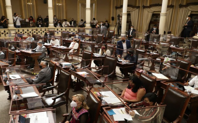 Avalan creación de la Comisión de Parlamento Abierto en el Congreso del Estado