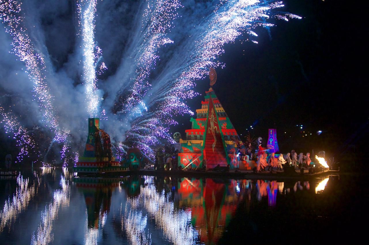 Arrancó el 25 aniversario del espectacular ritual prehispánico, "Festival de la Luz y de la Vida" en Chignahuapan 