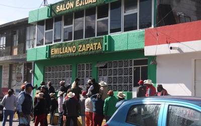   Campesinos de Tequexquitla denunciaron el no poder acceder a programa de fertilizante