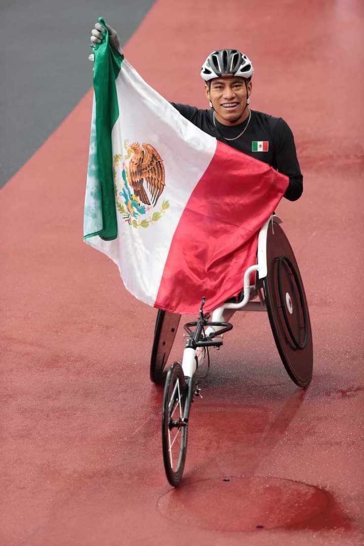 Tlaxcalteca gana bronce para México: Leonardo de Jesús Pérez Juárez queda tercero en los 100 metros T52