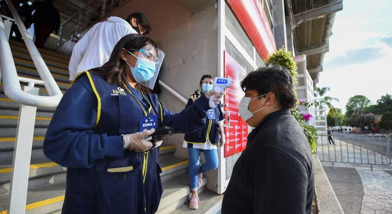 México registró el último día 7,504 contagios nuevos y 272 decesos por Covid-19