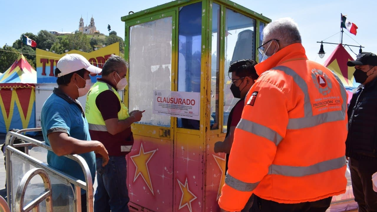En la feria de Cholula clausuran el Juego Mecánico que casi provoca la caída de una mujer 