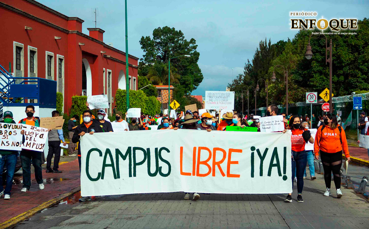 Convocan a tercera marcha para liberar campus de la UDLAP