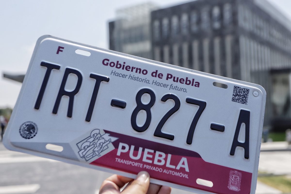 Automovilistas obtendrán tarjeta de circulación gratis si canjean placas antes de diciembre