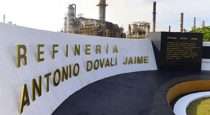 Lluvias causan inundación en refinería de Pemex y aumento en nivel de presas