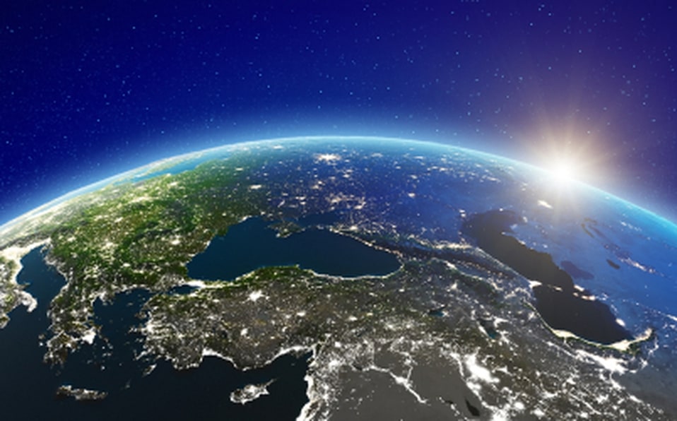 "Hombre del futuro" predice que habrá lluvia ácida y personas con superpoderes en la tierra