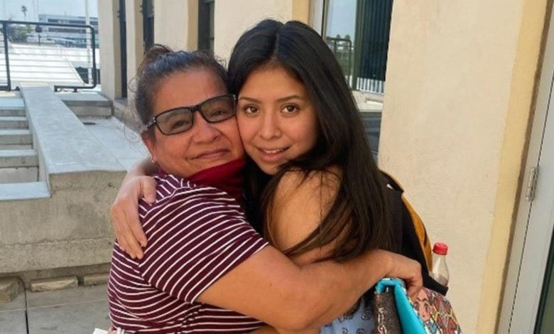 Mexicana se reúne con su hija secuestrada hace 14 años en EU gracias a las redes sociales